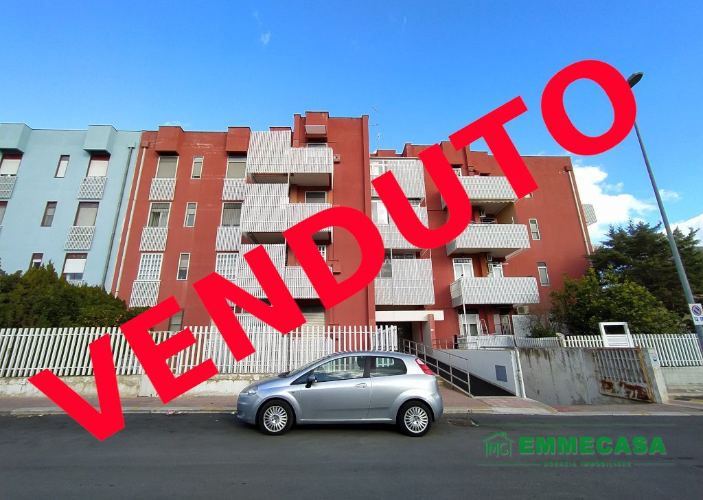 Appartamenti trilocale in vendita  85 m², Valenzano, località Zona Carella