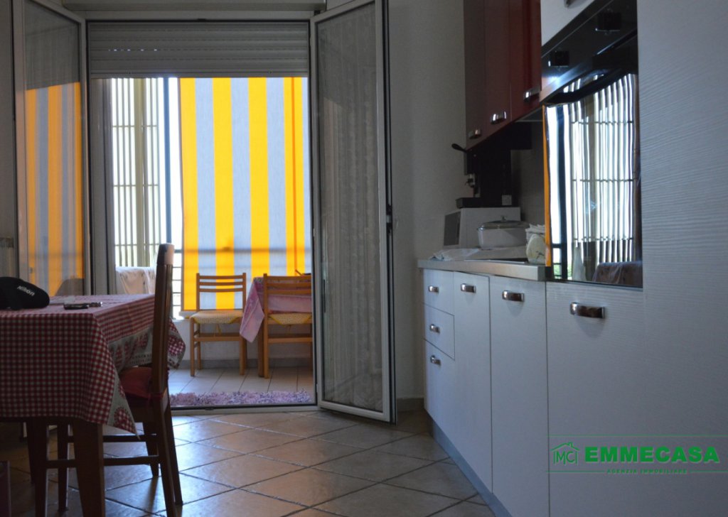 Appartamenti trilocale in vendita  95 m² ottime condizioni, Valenzano, località Boscarello